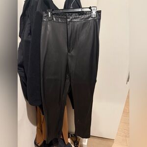 BB Dakota Black Straight Leg Pants